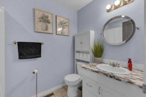 157 Kidd Close, Red Deer, AB - Indoor Photo Showing Bathroom