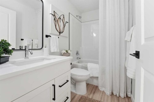 6 Metcalf Way, Lacombe, AB - Indoor Photo Showing Bathroom