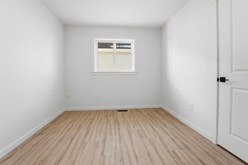 6 Metcalf Way, Lacombe, AB - Indoor Photo Showing Other Room