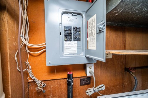 5811 43 Avenue, Red Deer, AB - Indoor Photo Showing Other Room