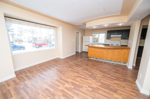 5811 43 Avenue, Red Deer, AB - Indoor