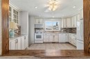 40 Neal Close, Red Deer, AB  - Indoor Photo Showing Kitchen 
