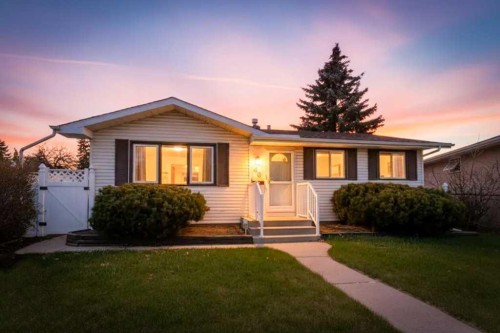 40 Neal Close, Red Deer, AB - Outdoor With Facade
