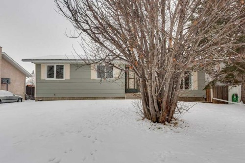 35 Ayers Avenue, Red Deer, AB - Outdoor