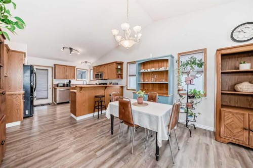 13 Rolling Hills Ridge, Blackfalds, AB - Indoor Photo Showing Dining Room