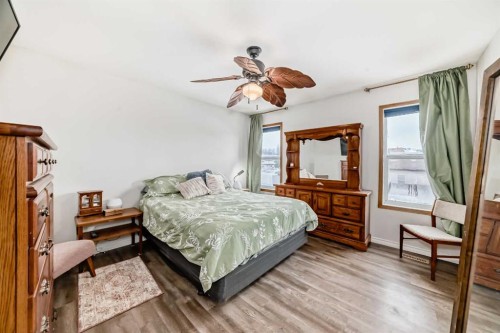 13 Rolling Hills Ridge, Blackfalds, AB - Indoor Photo Showing Bedroom
