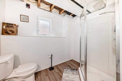 13 Rolling Hills Ridge, Blackfalds, AB - Indoor Photo Showing Bathroom