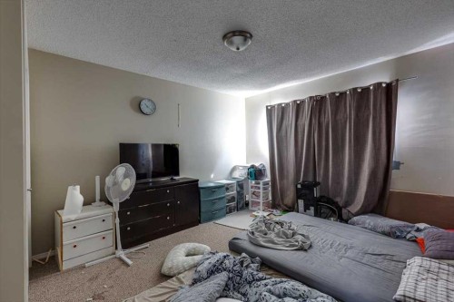 7 Nyberg Avenue, Red Deer, AB - Indoor Photo Showing Bedroom
