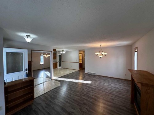 202 Ebert Close, Red Deer, AB - Indoor