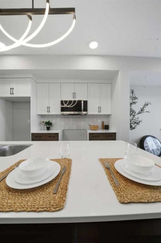 17 Gray Close, Sylvan Lake, AB - Indoor