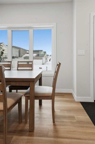 17 Gray Close, Sylvan Lake, AB - Indoor Photo Showing Dining Room