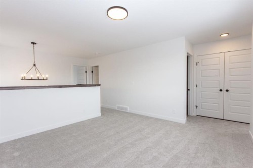 12 Trinity Street, Lacombe, AB - Indoor