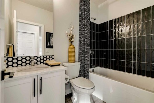249 Dawson Wharf Crescent, Chestermere, AB - Indoor Photo Showing Bathroom