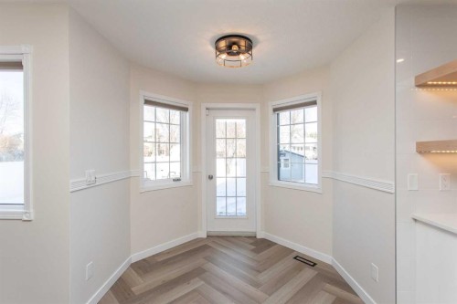 10 Pickwick Lane, Lacombe, AB - Indoor Photo Showing Other Room