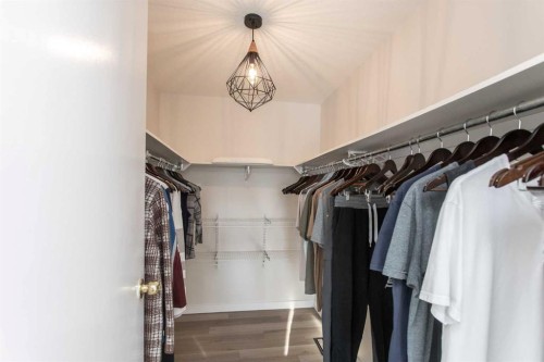 10 Pickwick Lane, Lacombe, AB - Indoor With Storage