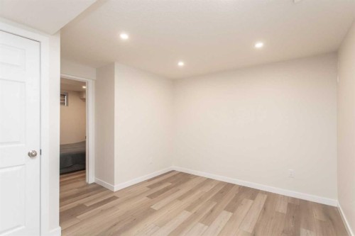 10 Pickwick Lane, Lacombe, AB - Indoor Photo Showing Other Room