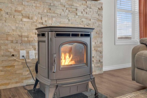 19-41019 Range Road 11, Rural Lacombe County, AB - Indoor With Fireplace