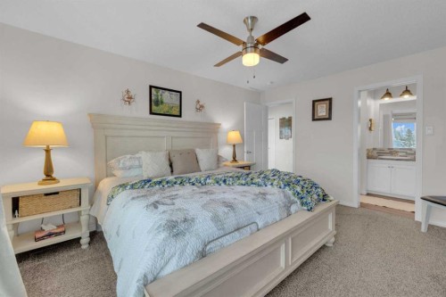 19-41019 Range Road 11, Rural Lacombe County, AB - Indoor Photo Showing Bedroom