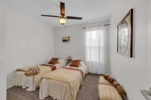 19-41019 Range Road 11, Rural Lacombe County, AB - Indoor Photo Showing Bedroom