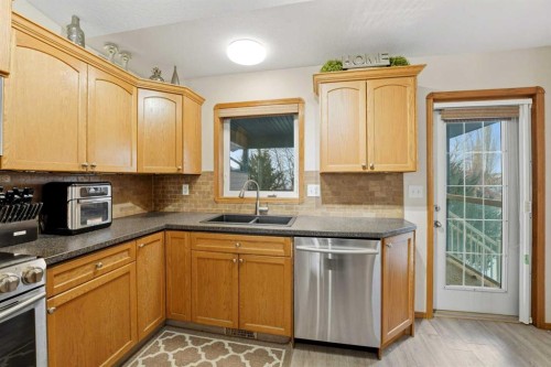 22 Lampard Crescent, Red Deer, AB - Indoor Photo Showing Kitchen With Double Sink