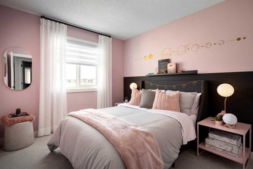 86 Creekview Avenue, Calgary, AB - Indoor Photo Showing Bedroom