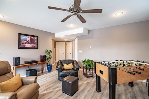 82 Westglen Boulevard, Blackfalds, AB - Indoor Photo Showing Other Room