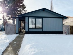 5611 55 Avenue  Rocky Mountain House, AB T4T 1H6