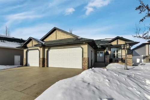 132 Illingworth Close, Red Deer, AB - Outdoor With Facade