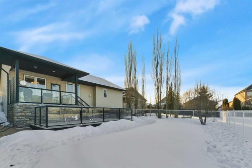 132 Illingworth Close, Red Deer, AB - Outdoor
