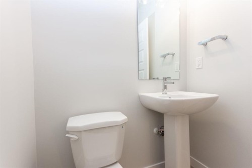 41 Terra Close, Red Deer, AB - Indoor Photo Showing Bathroom
