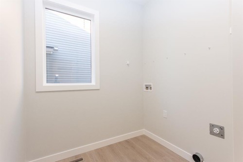 41 Terra Close, Red Deer, AB - Indoor Photo Showing Other Room