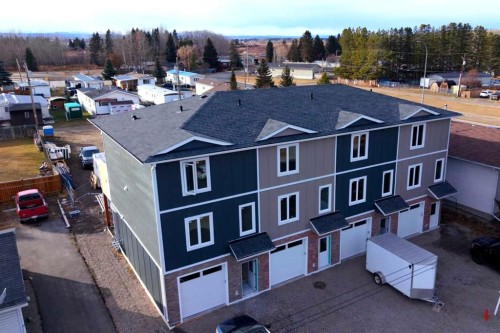 3-106 4 Street NW Sundre, AB T0M 1X0