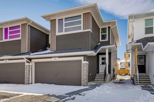 132 Southbow Village Way  Cochrane, AB T4C 3J9