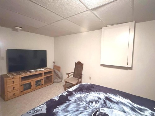 4604 Womacks Road, Blackfalds, AB - Indoor Photo Showing Bedroom