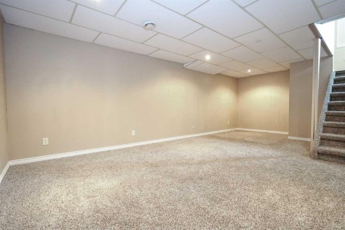 70 Mclevin Crescent, Red Deer, AB - Indoor Photo Showing Other Room