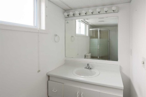 70 Mclevin Crescent, Red Deer, AB - Indoor