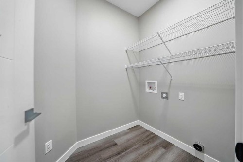 25 Murphy Close, Blackfalds, AB - Indoor With Storage