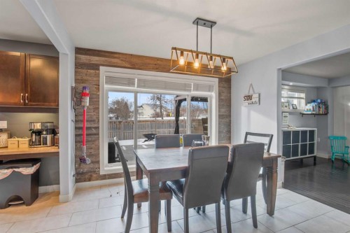 13 Blackstone Avenue, Lacombe, AB - Indoor Photo Showing Dining Room