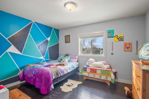 13 Blackstone Avenue, Lacombe, AB - Indoor Photo Showing Bedroom