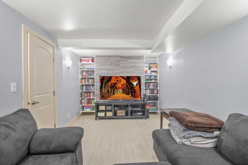 13 Blackstone Avenue, Lacombe, AB - Indoor