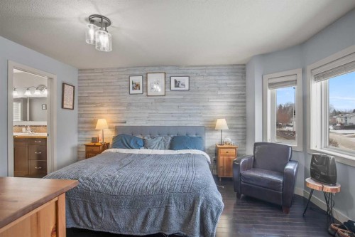 13 Blackstone Avenue, Lacombe, AB - Indoor Photo Showing Bedroom
