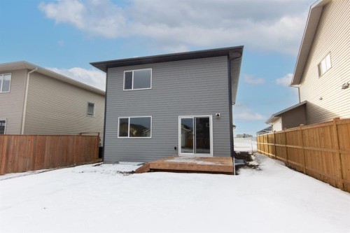 208 Augustus Way, Penhold, AB - Outdoor With Exterior