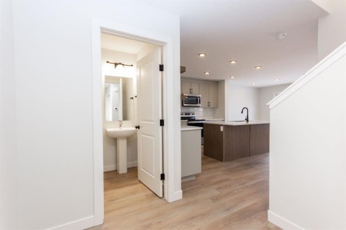 208 Augustus Way, Penhold, AB - Indoor