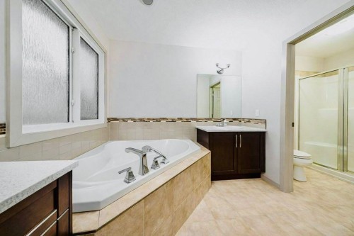 78 Caribou Crescent, Red Deer, AB - Indoor Photo Showing Bathroom