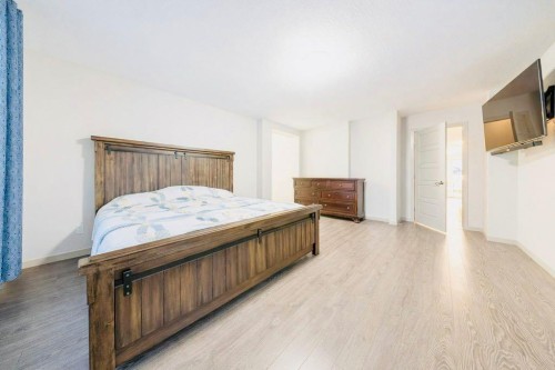 78 Caribou Crescent, Red Deer, AB - Indoor Photo Showing Bedroom