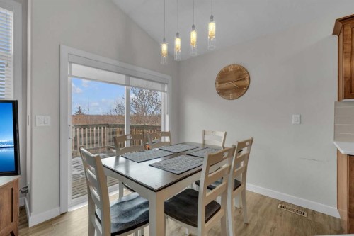 156 Wiley Crescent, Red Deer, AB - Indoor Photo Showing Dining Room
