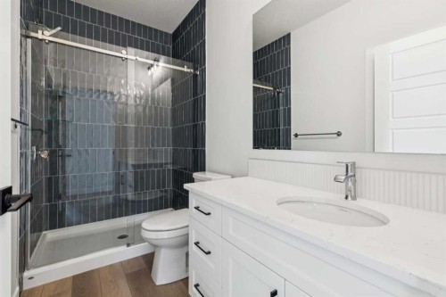 79 Versant Rise Sw, Calgary, AB - Indoor Photo Showing Bathroom