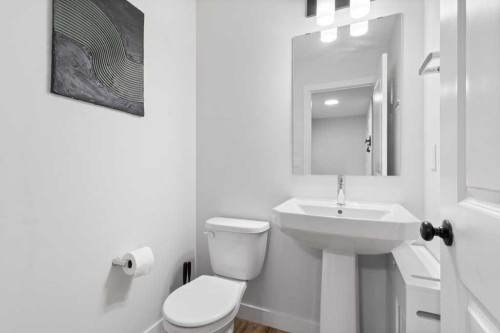 16 Trinity Street, Lacombe, AB - Indoor Photo Showing Bathroom