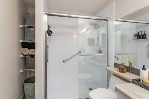 4-20 Jacobs Close, Red Deer, AB 