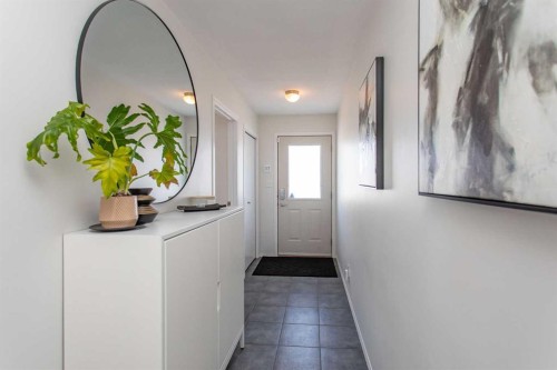 4-20 Jacobs Close, Red Deer, AB 